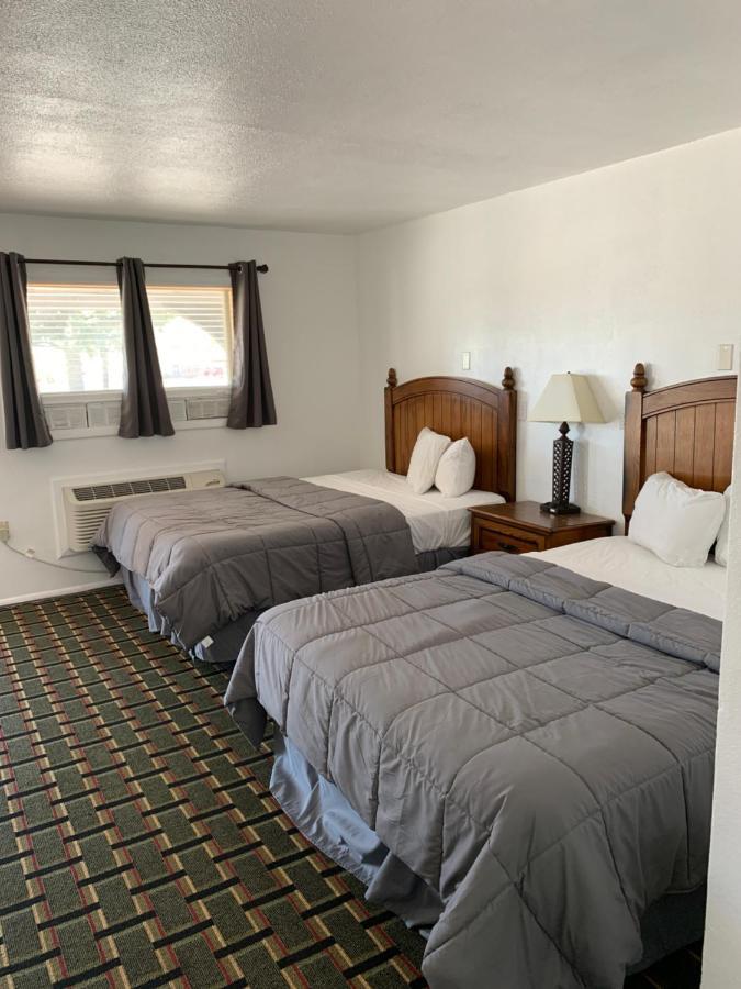 Hotel Rodeway & *